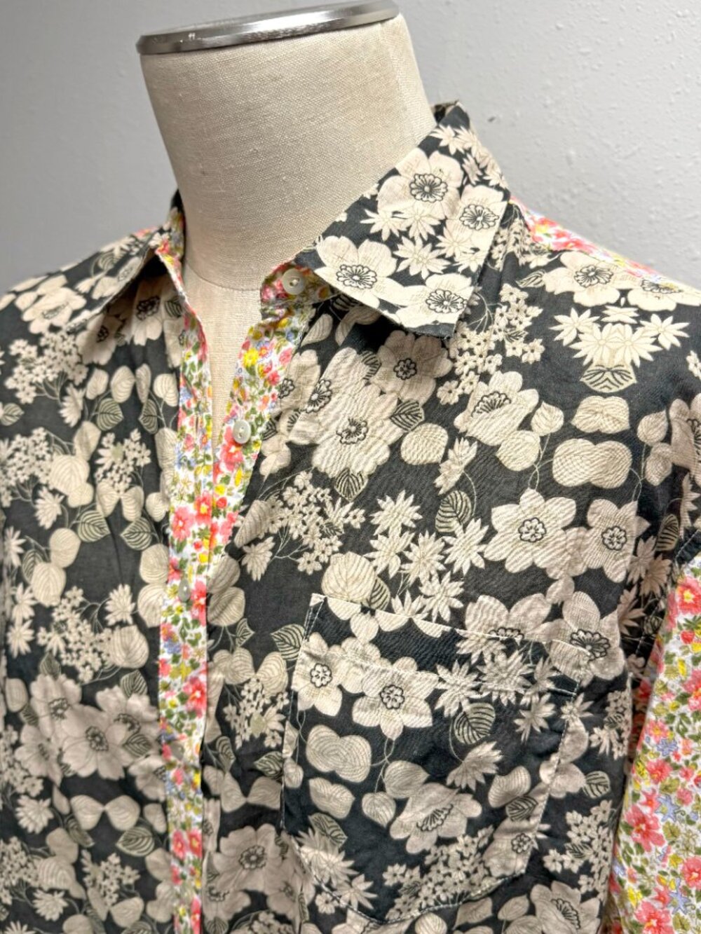 *NEW* Natural Life Barcelona Cotton Button Down - Picture 6 of 13